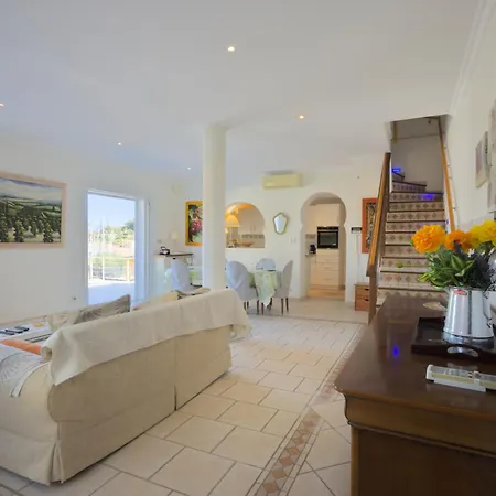 L'evasion Mediterraneenne Sea View And Air Conditioning
